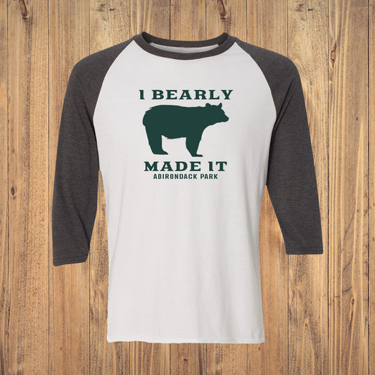 I Bearly Made It Adirondack Park Vintage Style Print 3/4 Sleeve Raglan Shirt